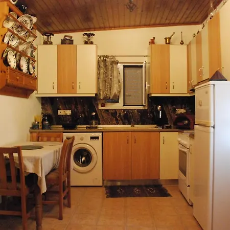 Nadia's House 1 Дом отдыха Афанту