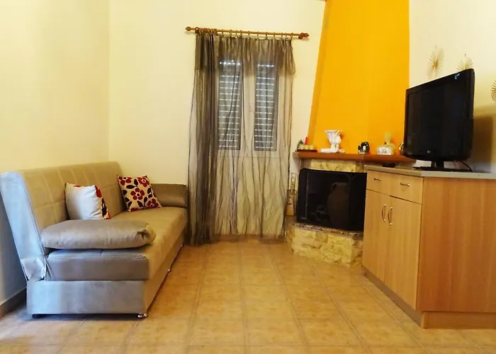 Nadia's House 1 أفانتو